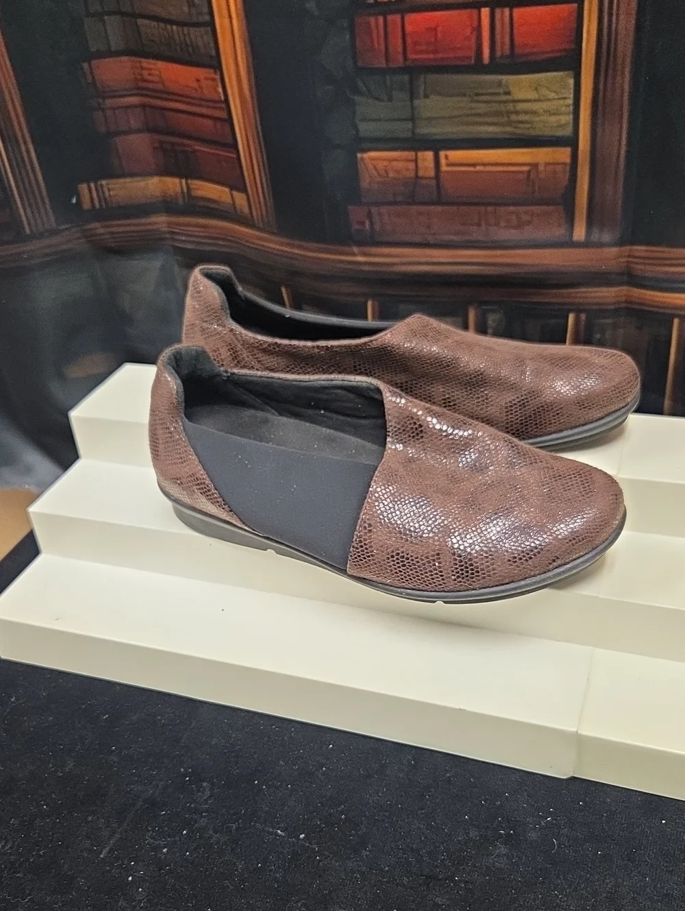 bussola Textured Brown Slip-On Loafers with Black Elastic
